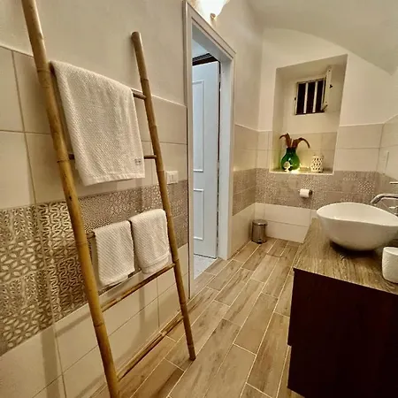 Dimora Il Fico D'india Apartment